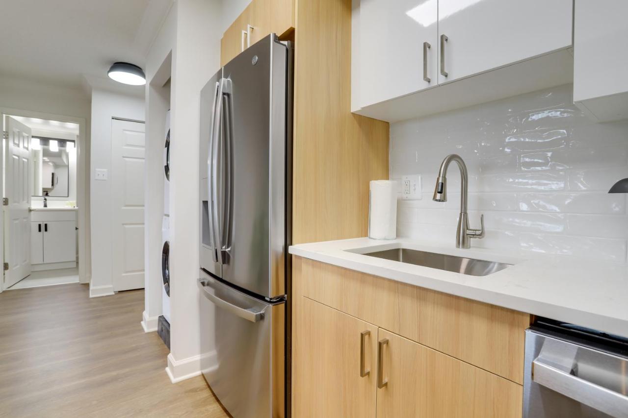 Modern & Charming Apt With Rooftop @Pentagon City Arlington Eksteriør bilde