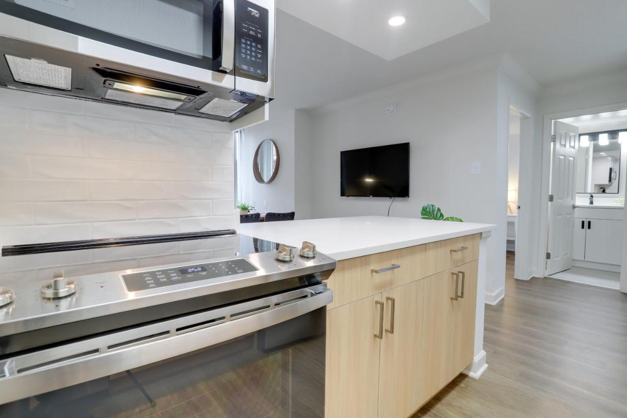 Modern & Charming Apt With Rooftop @Pentagon City Arlington Eksteriør bilde