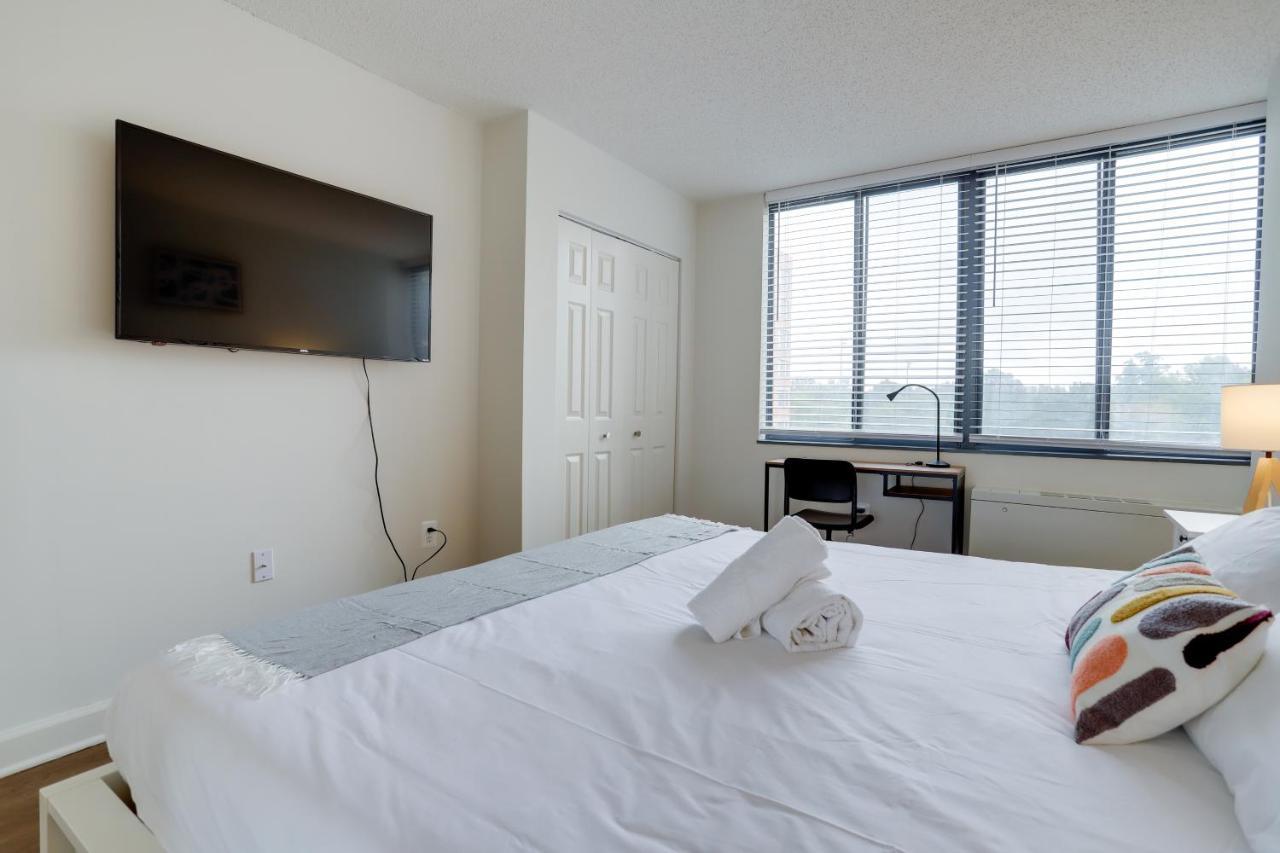 Modern & Charming Apt With Rooftop @Pentagon City Arlington Eksteriør bilde