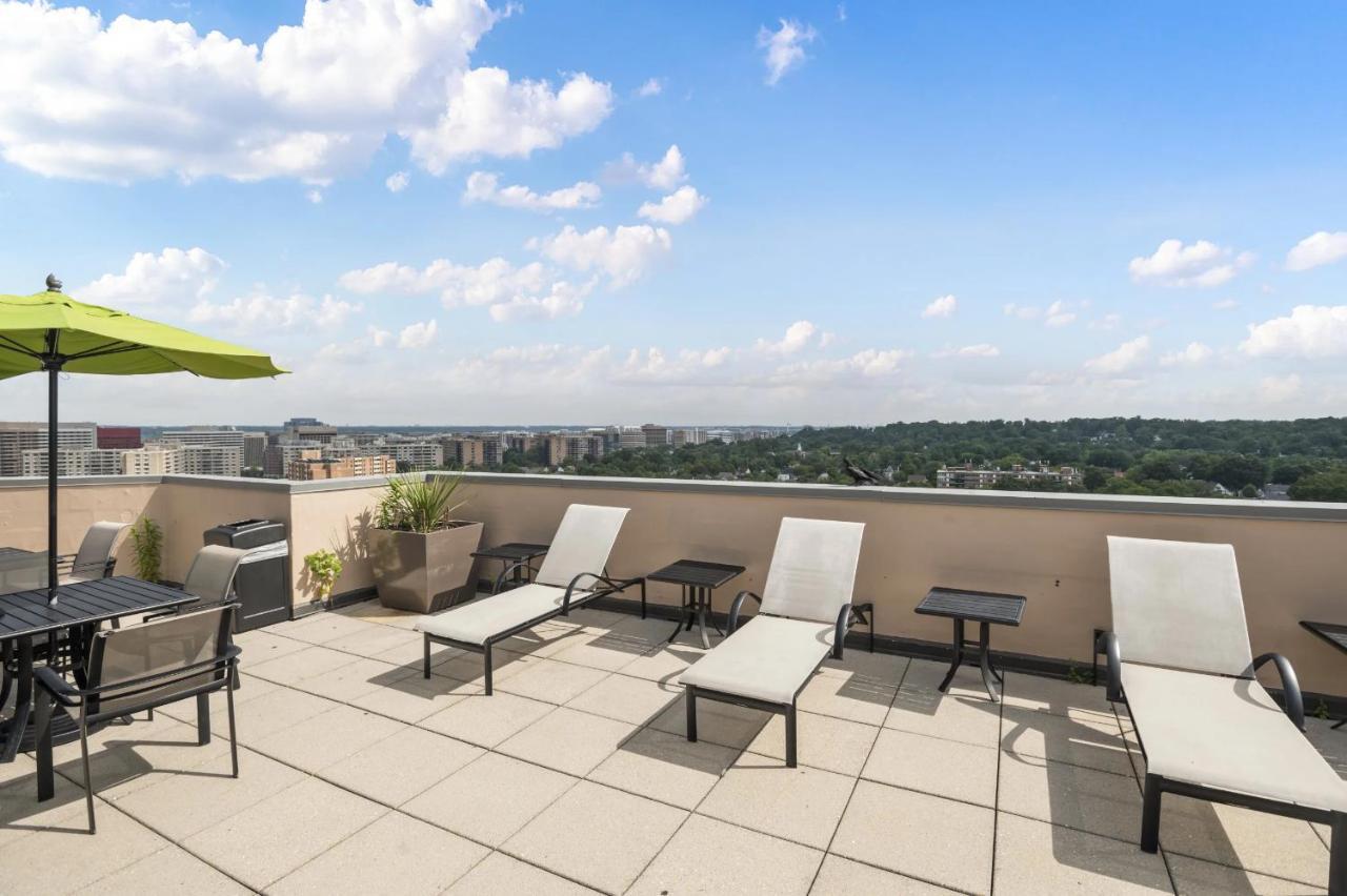 Modern & Charming Apt With Rooftop @Pentagon City Arlington Eksteriør bilde